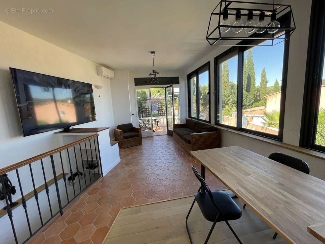 Appartement à SAINT-RAPHAEL