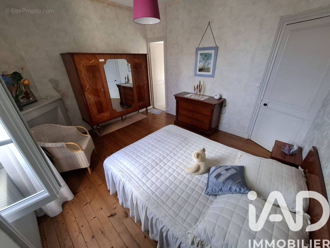 Photo 1 - Maison à COGNAC