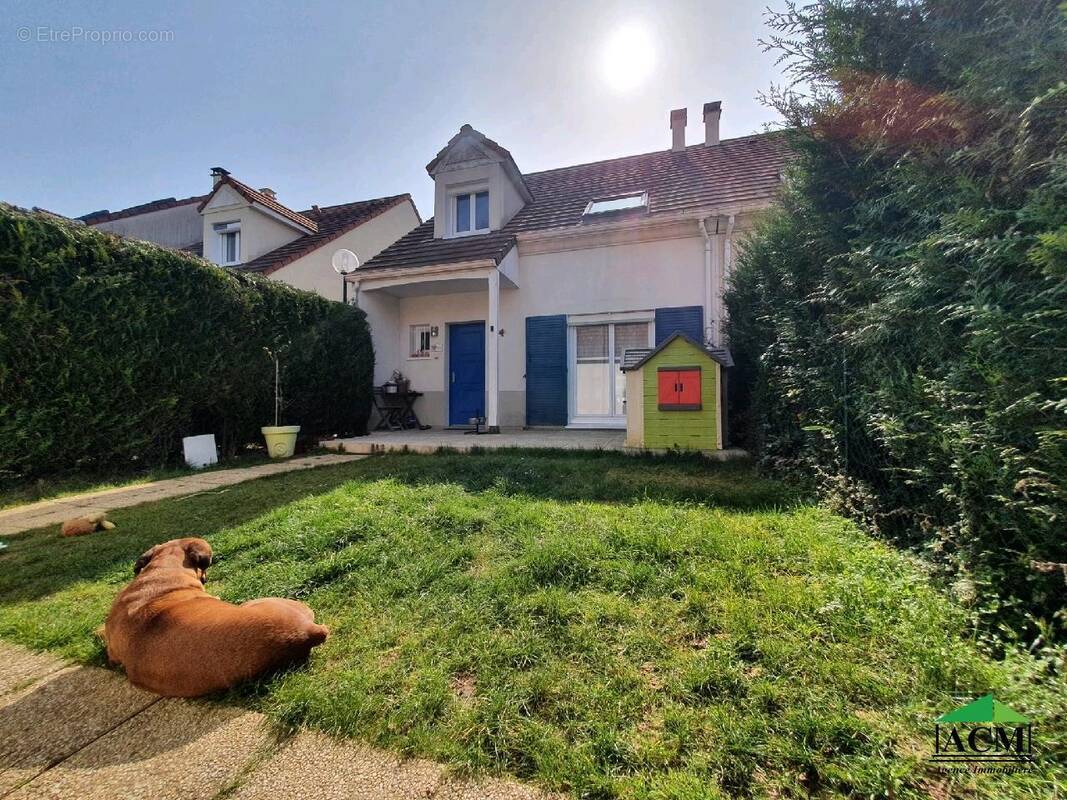 Maison à MERY-SUR-OISE