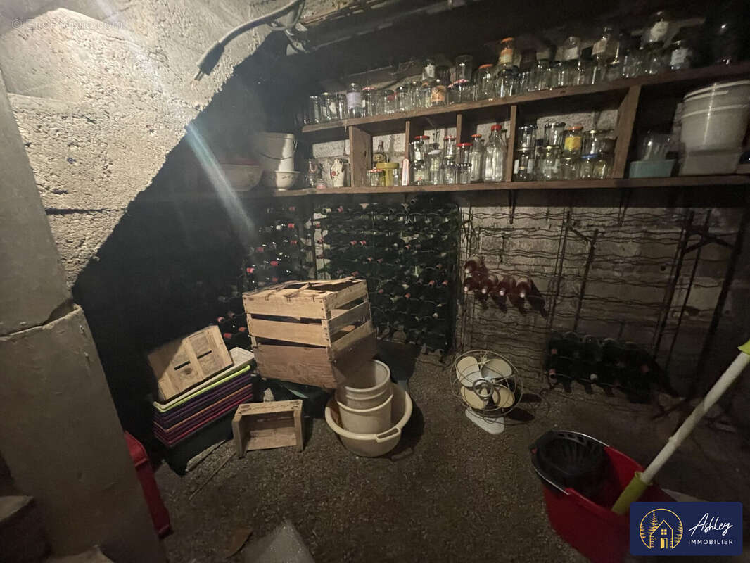 Maison à CHAMPS-SUR-TARENTAINE-MARCHAL