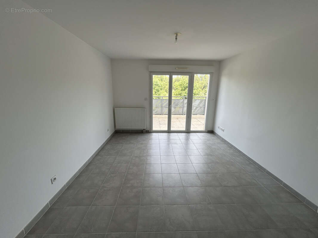 Appartement à SIX-FOURS-LES-PLAGES