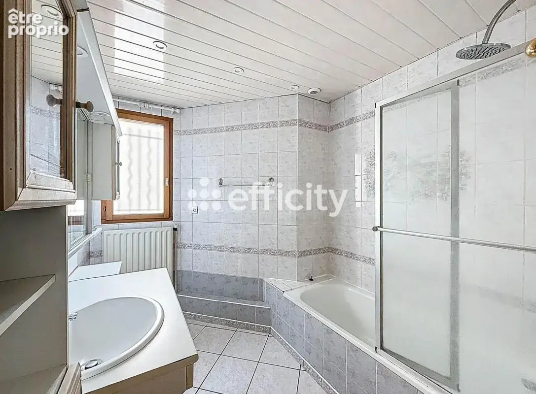 Maison 5 pièces 109 m² à vendre à Saint-Chamond (42400) - photo 8