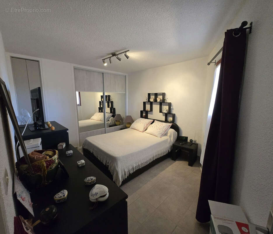 A vendre appartement F2 place de parking - photo 5