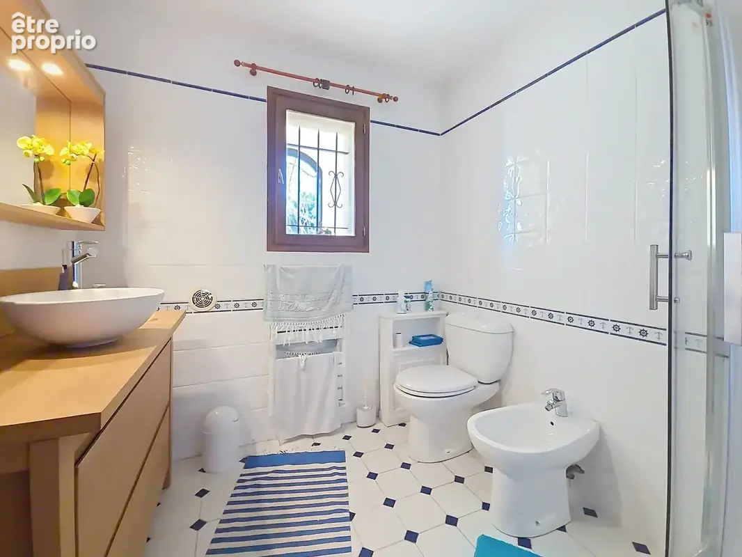 Vence - proche  centre ville - villa 8 pieces - photo 12