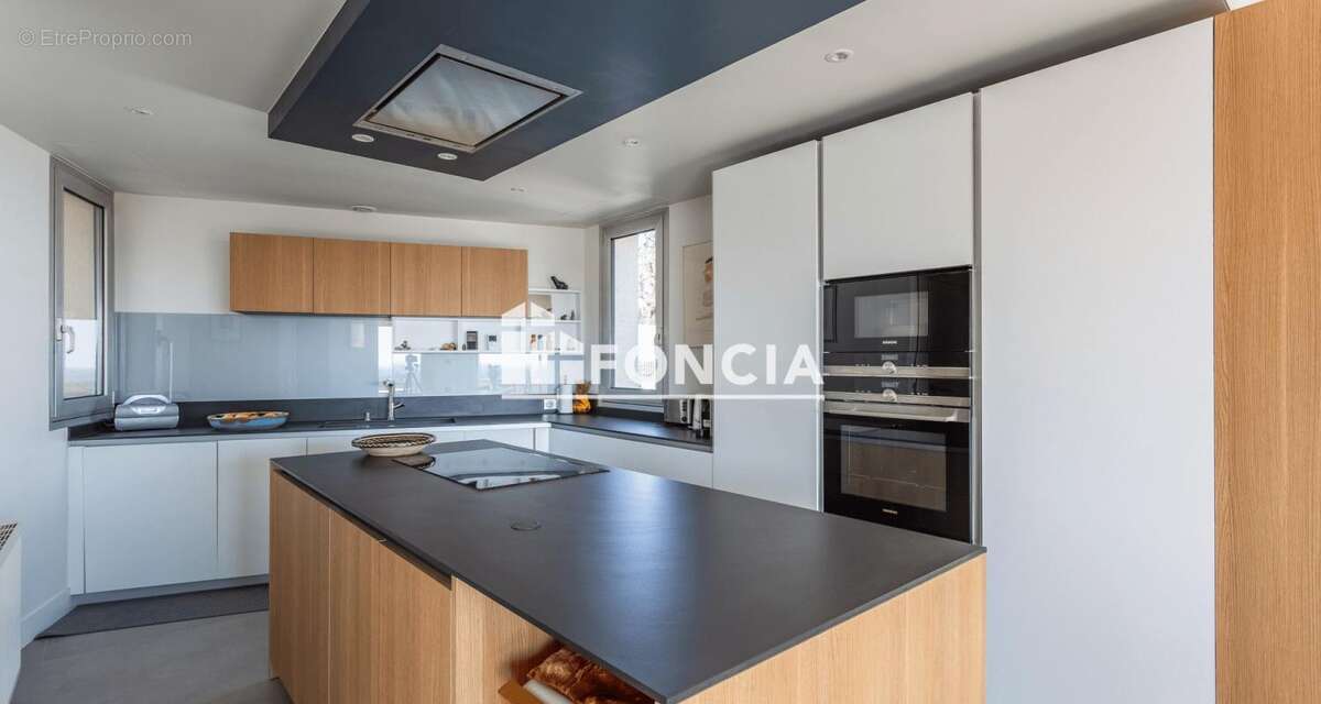 Maison à LE PLESSIS-ROBINSON