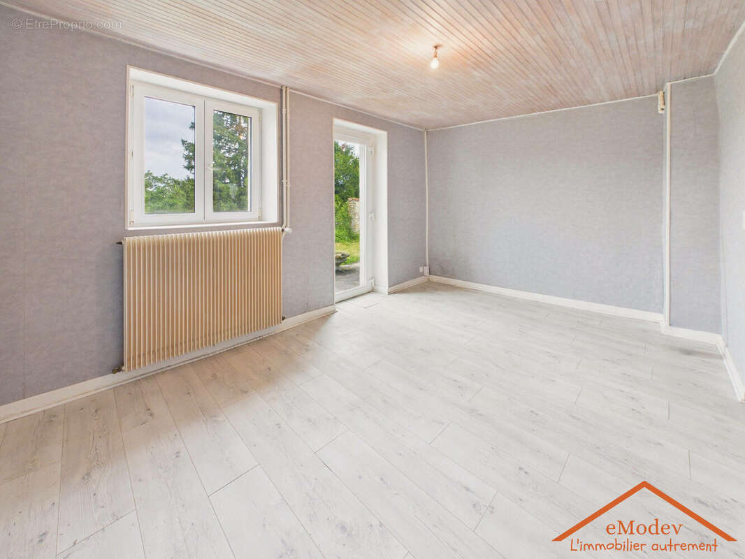 Maison 190 m² à Savigny  - photo 7