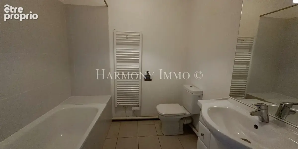 En exclusivité, appartement / maison avec terrasse cave et parking. - photo 11