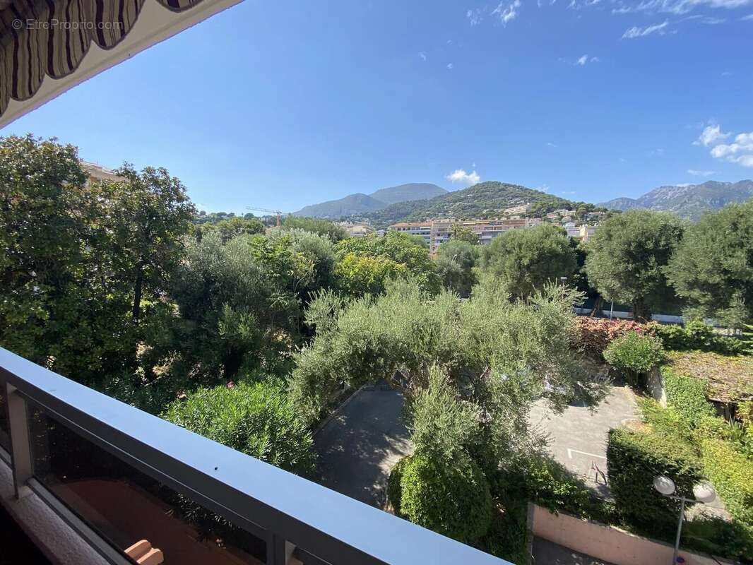 Appartement à ROQUEBRUNE-CAP-MARTIN