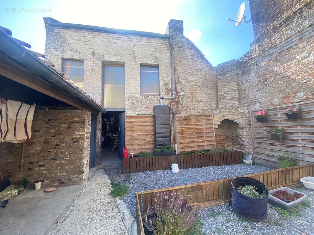 Maison à AIRE-SUR-LA-LYS