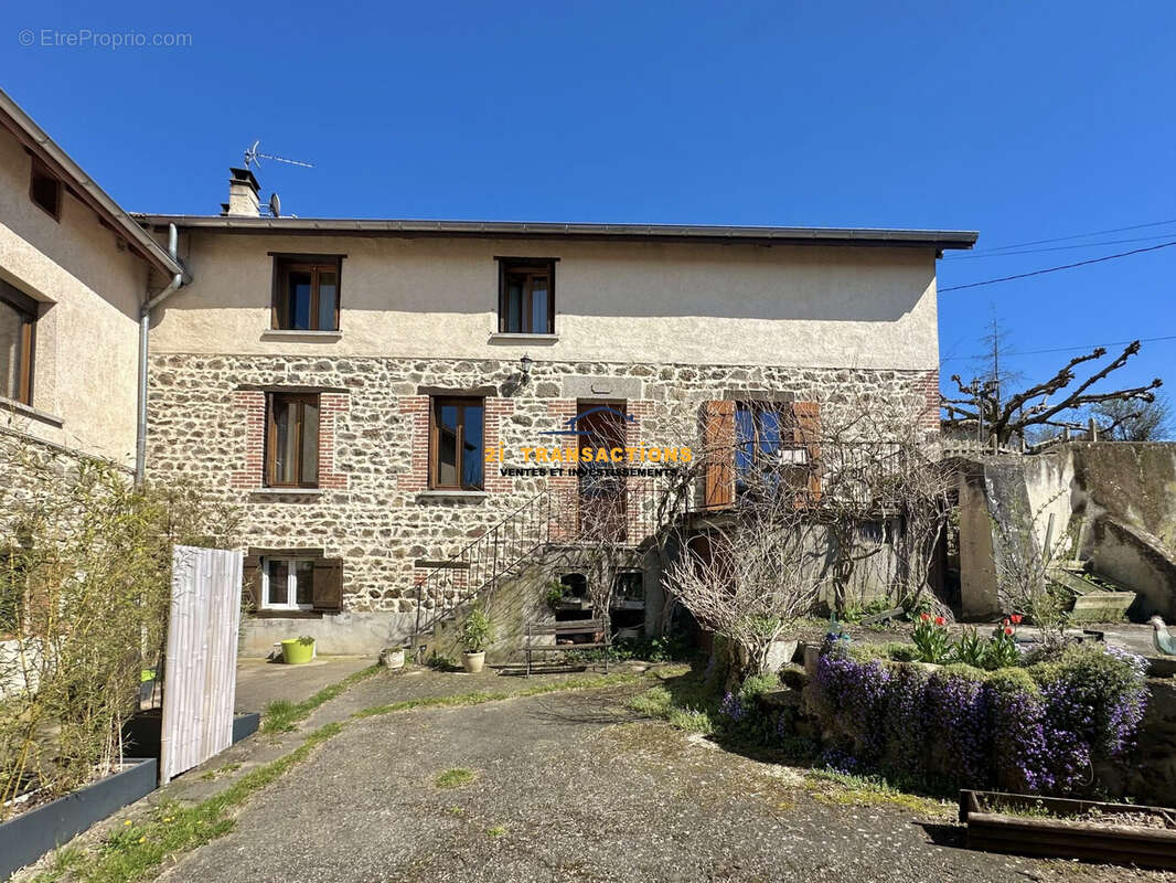 Maison à SAINT-HEAND