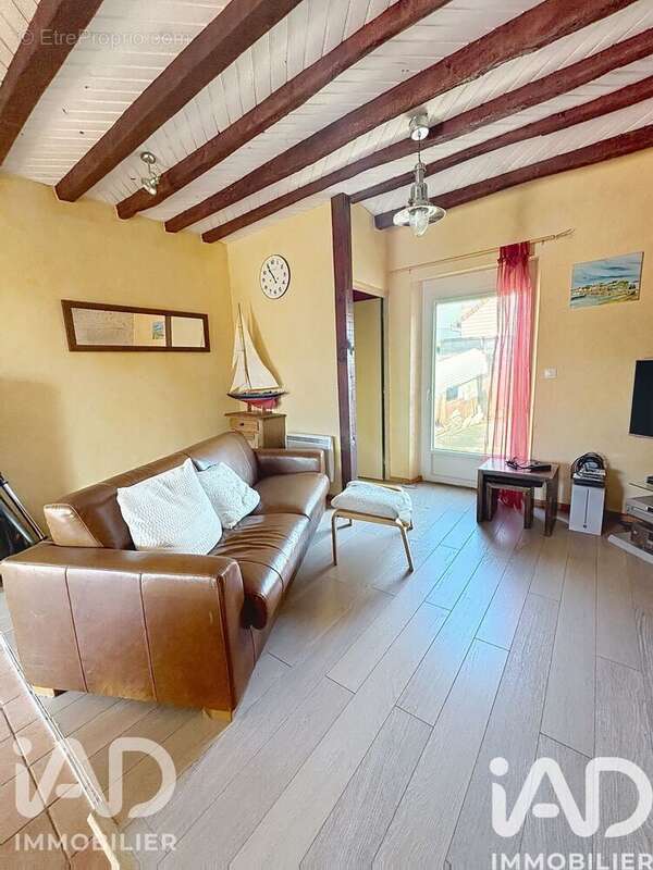 Photo 6 - Maison à LE BREIL-SUR-MERIZE