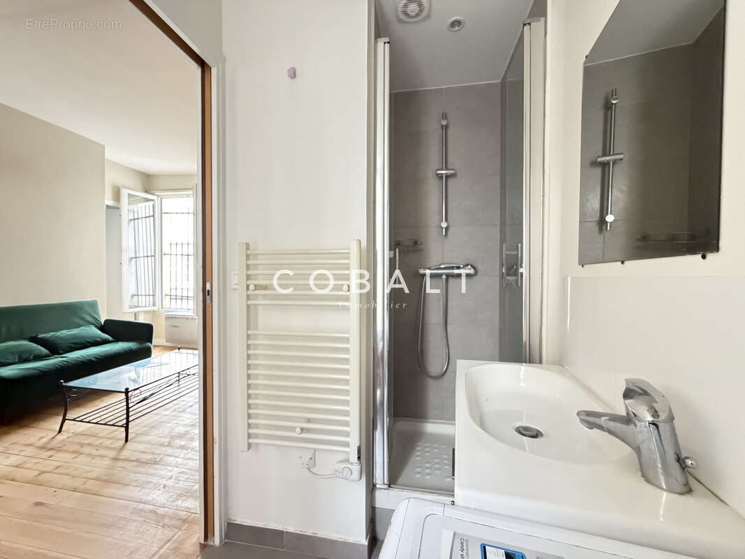 Appartement à PARIS-9E