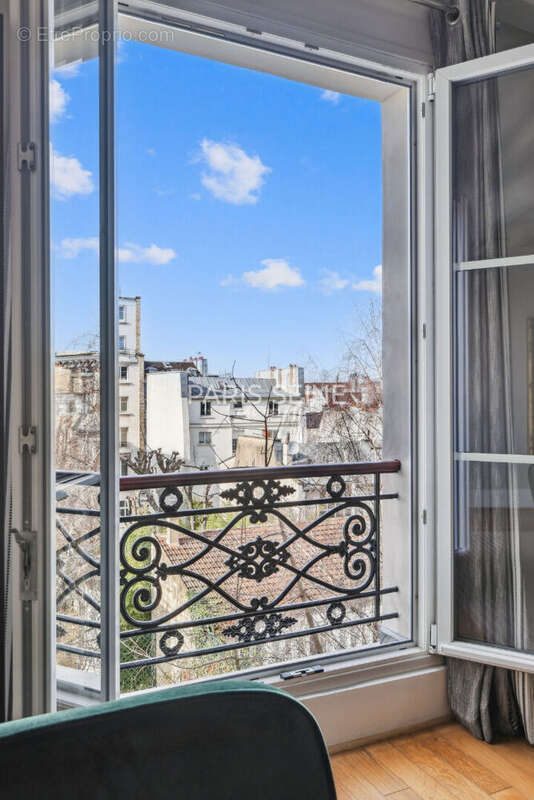 Appartement à PARIS-6E