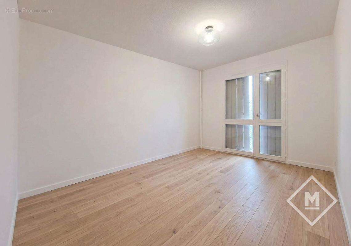Appartement T4 de 91m² au 3ème étage à Marseille Saint Loup - Calme et Lumineux - photo 6