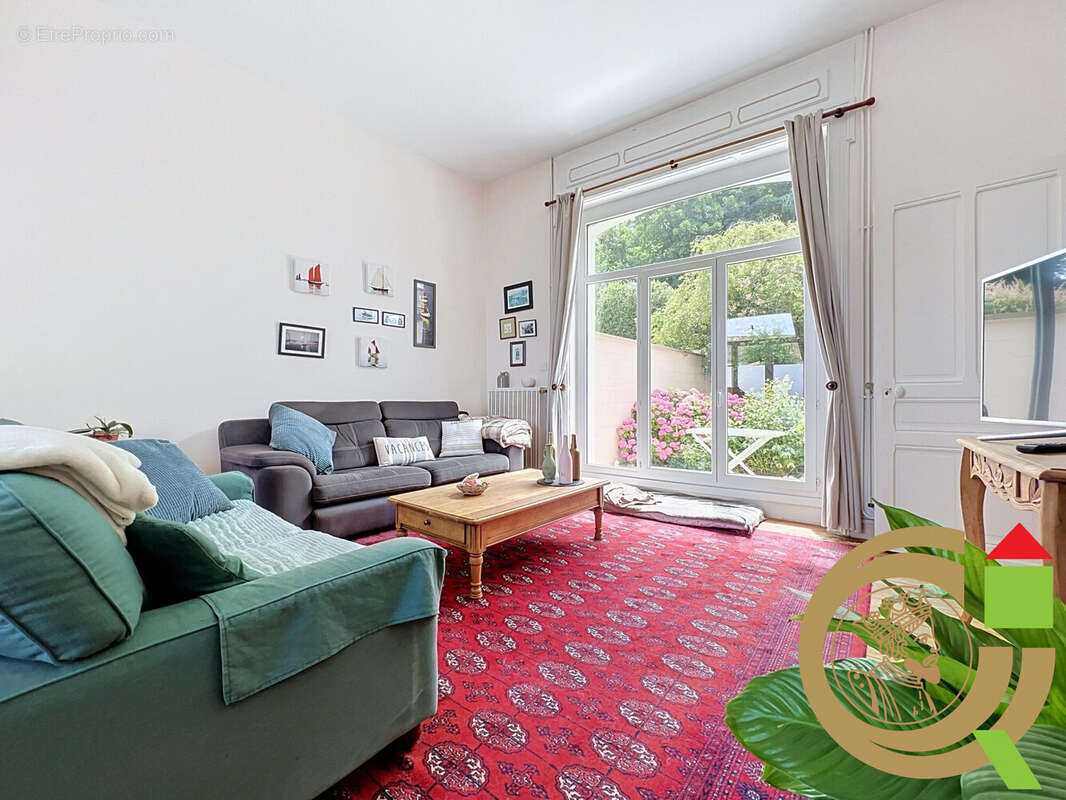 Maison à MONTREUIL