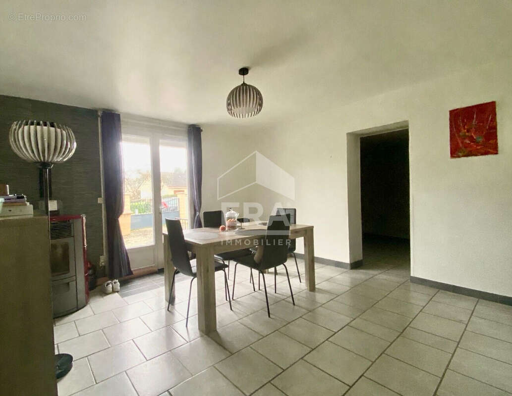 Maison à DORDIVES