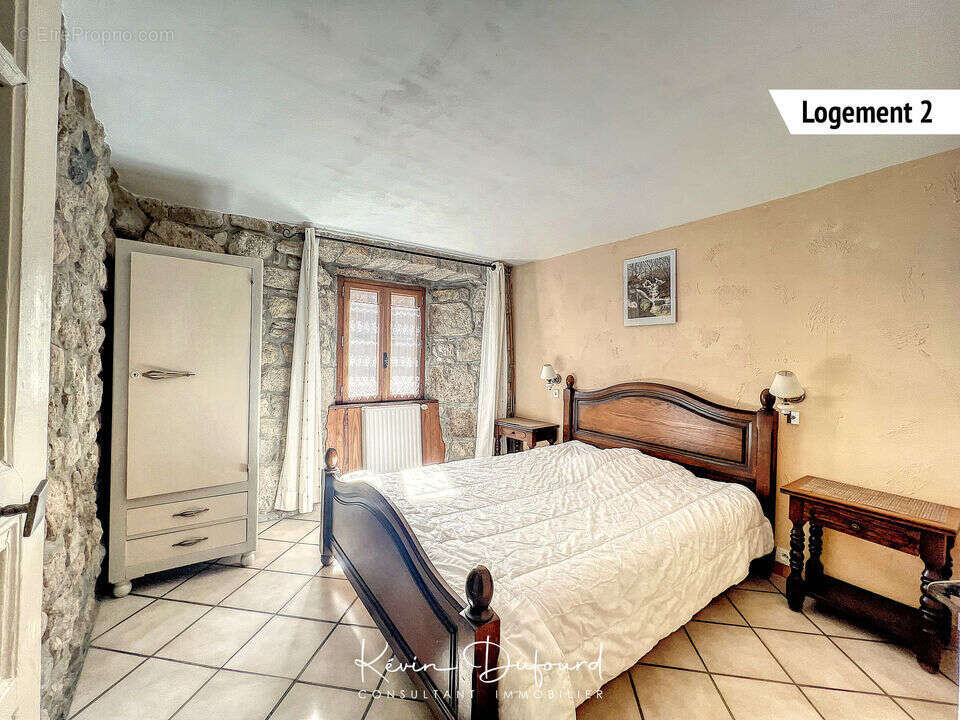 Maison à BURZET