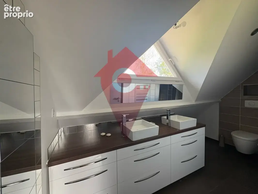 maison familiale entièrement rénovée de225m 2 - 5 chambres- - photo 11