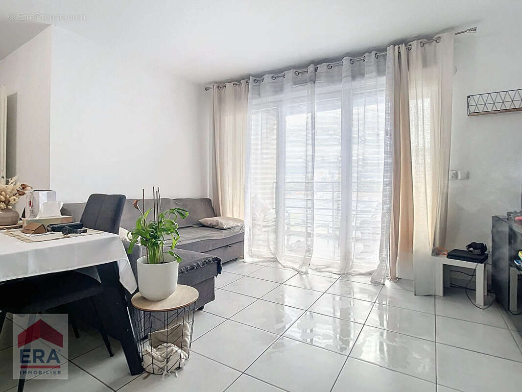 Appartement à MARSEILLE-10E
