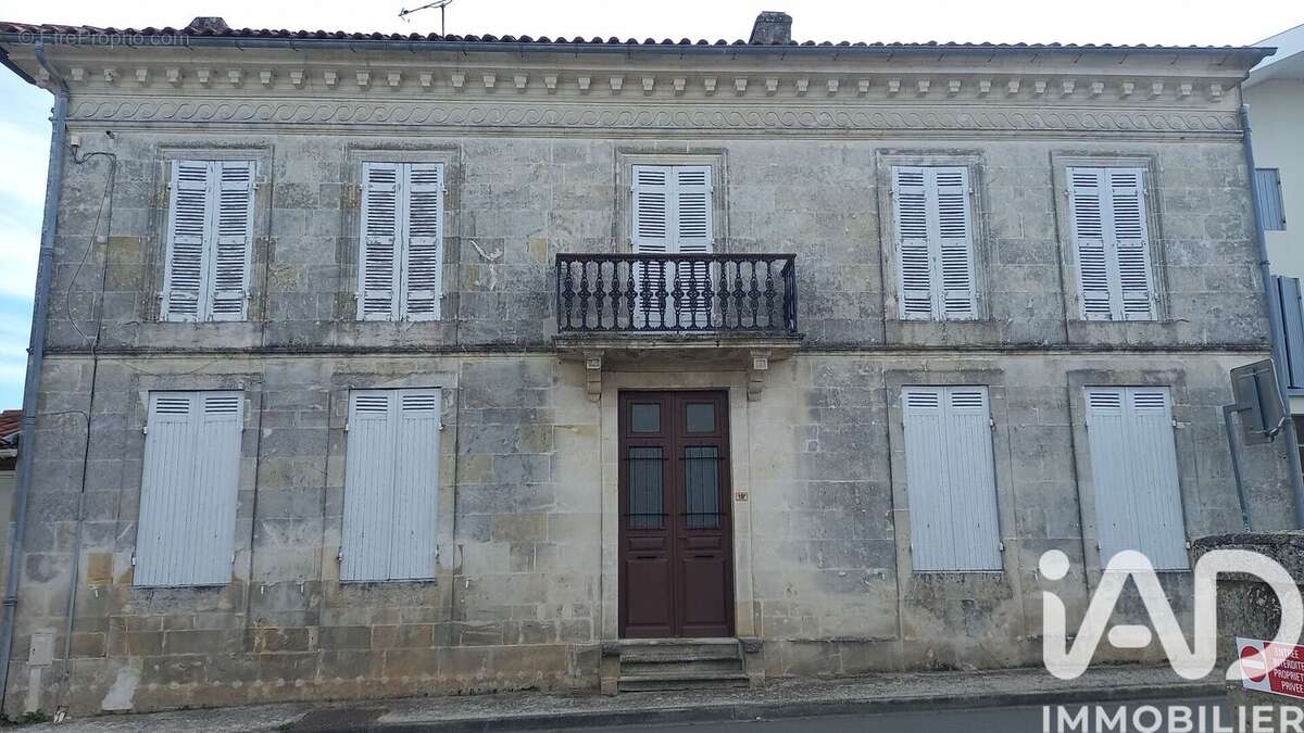 Photo 2 - Maison à SAINT-BONNET-SUR-GIRONDE