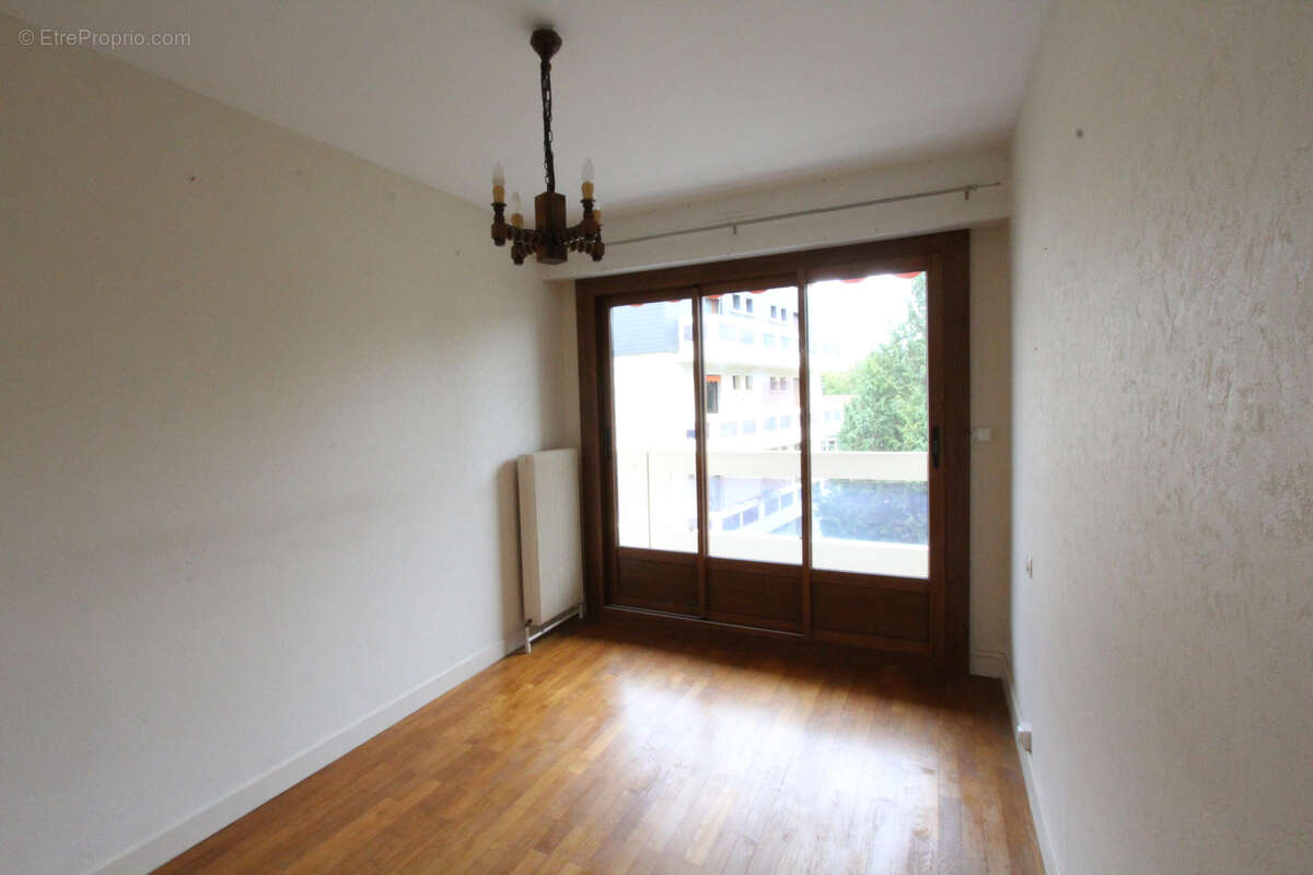 Appartement à LA CHARITE-SUR-LOIRE