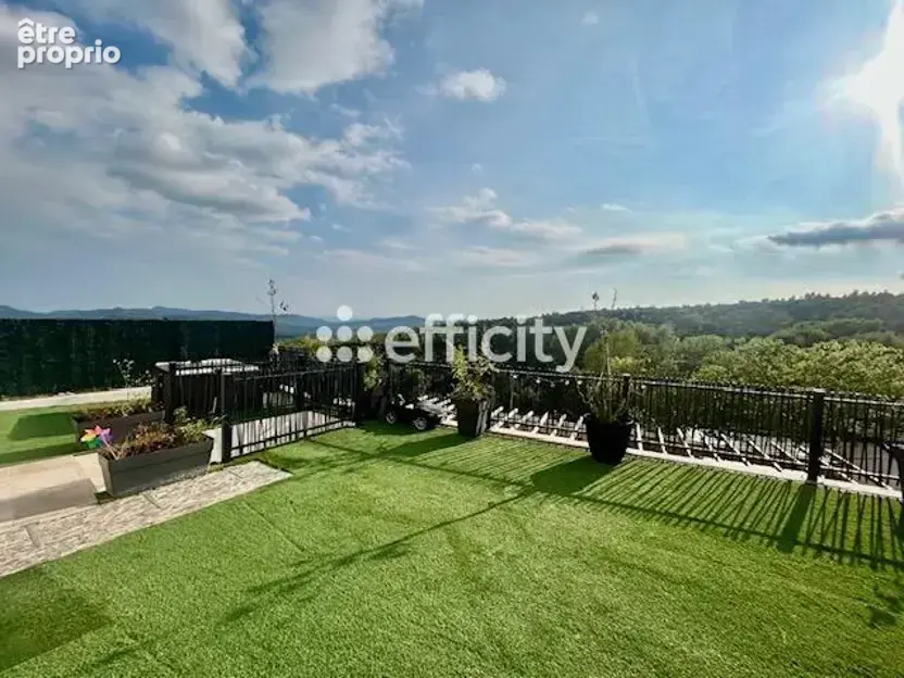 Maison 5 pièces 92 m² à vendre à Le Castellet (83330) - photo 2
