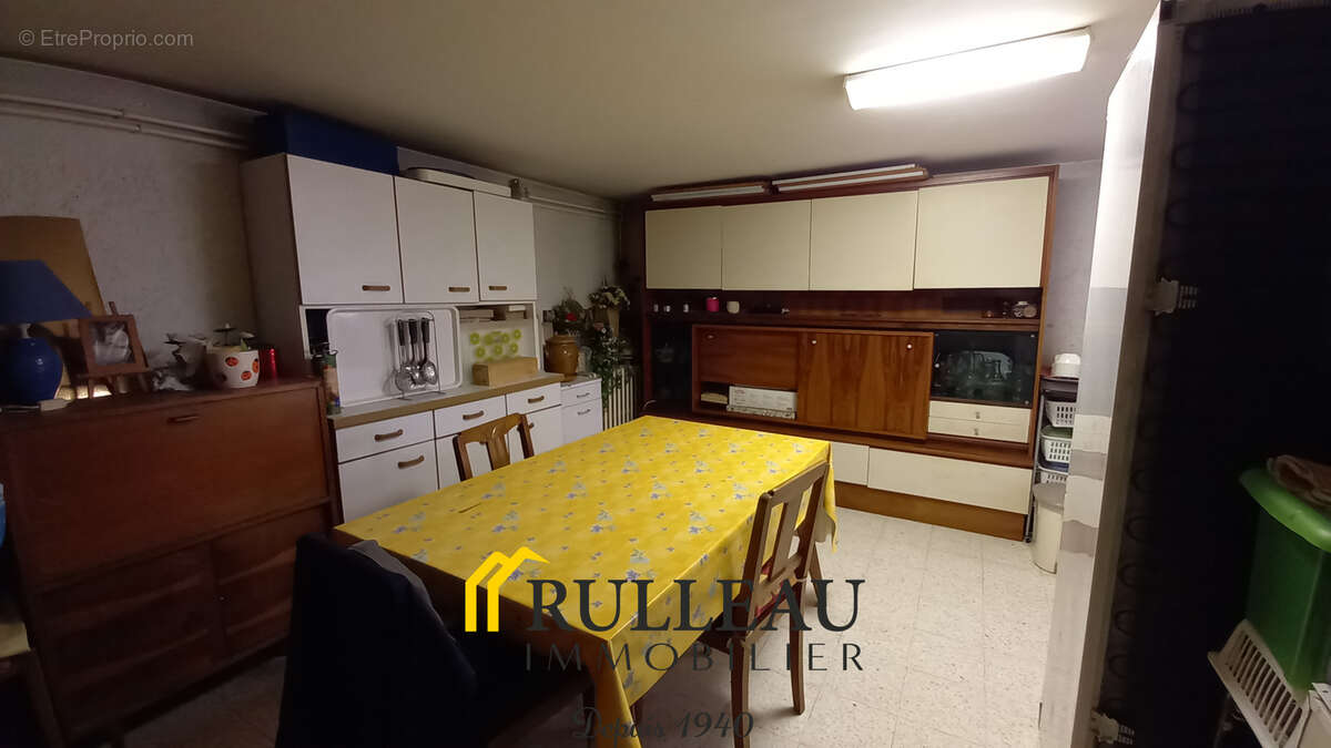 Maison à SAINT-MARTIN-LACAUSSADE