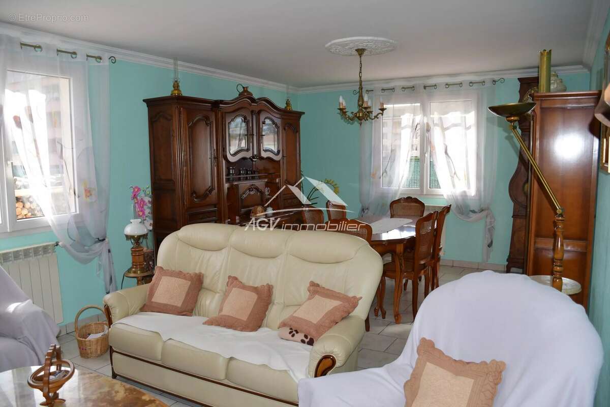 Maison à LES SALLES-DU-GARDON