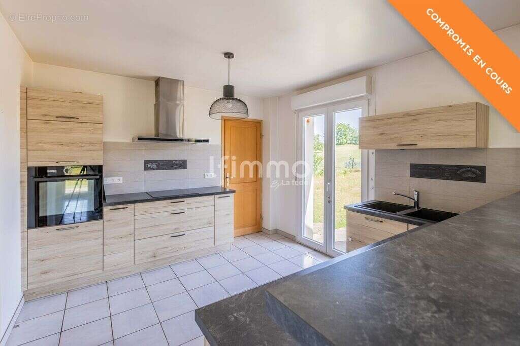 Sous Compromis : Maison Individuelle, Familiale, en pleine campa - photo 7