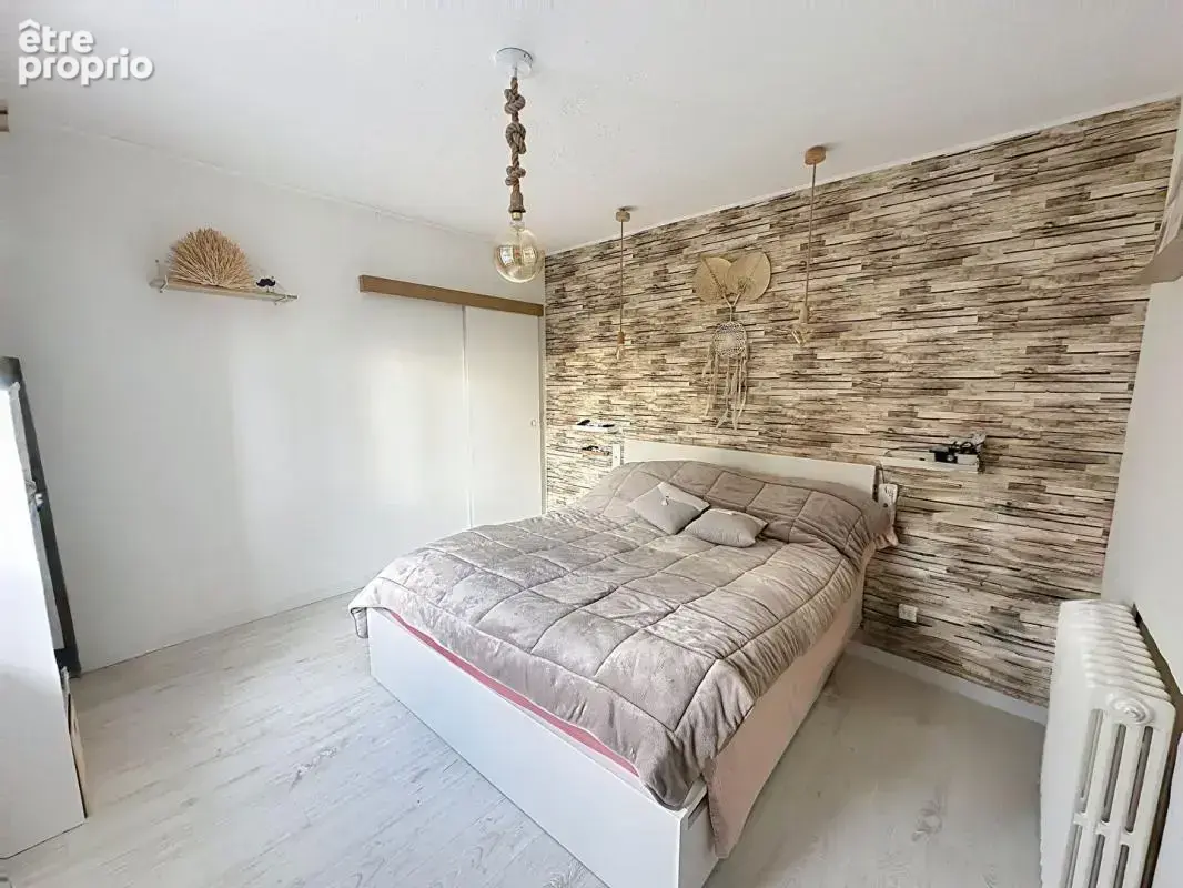 Maison familiale  de 180 m² , en  deux logements et vue dégagée sur la Côte Fleurie - photo 11
