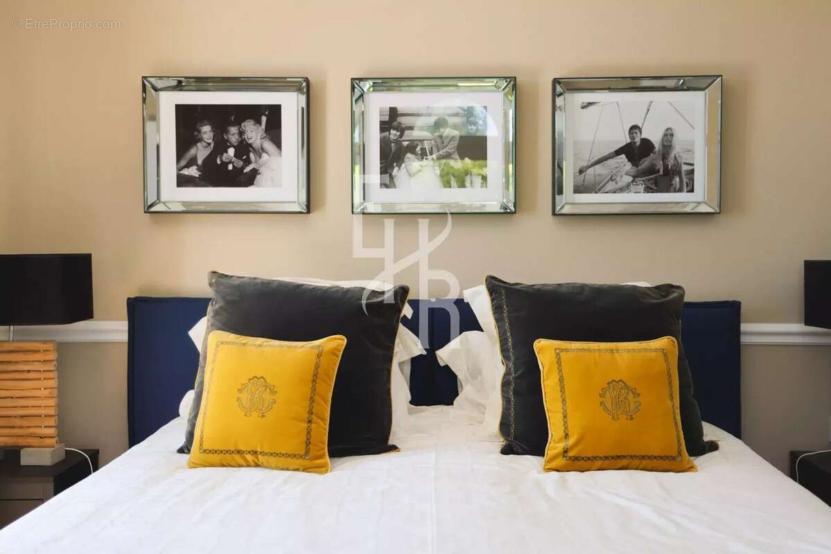 Maison à MANDELIEU-LA-NAPOULE