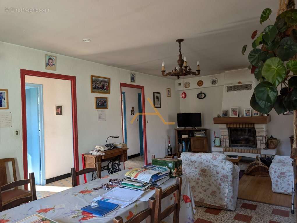 Maison à LE POET-LAVAL