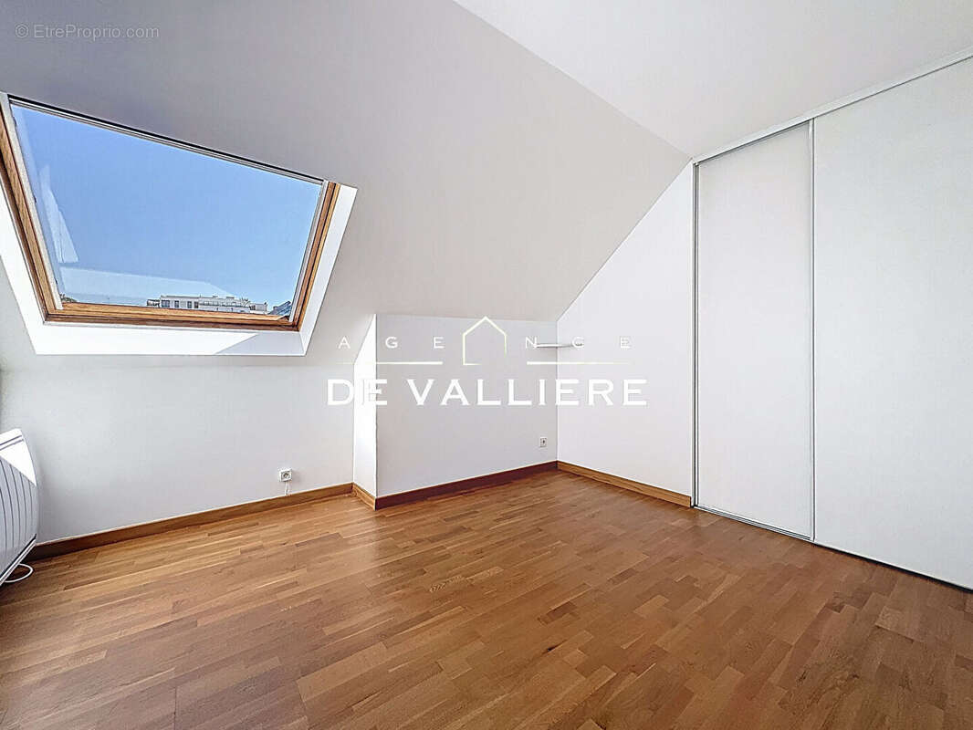 Appartement à NANTERRE