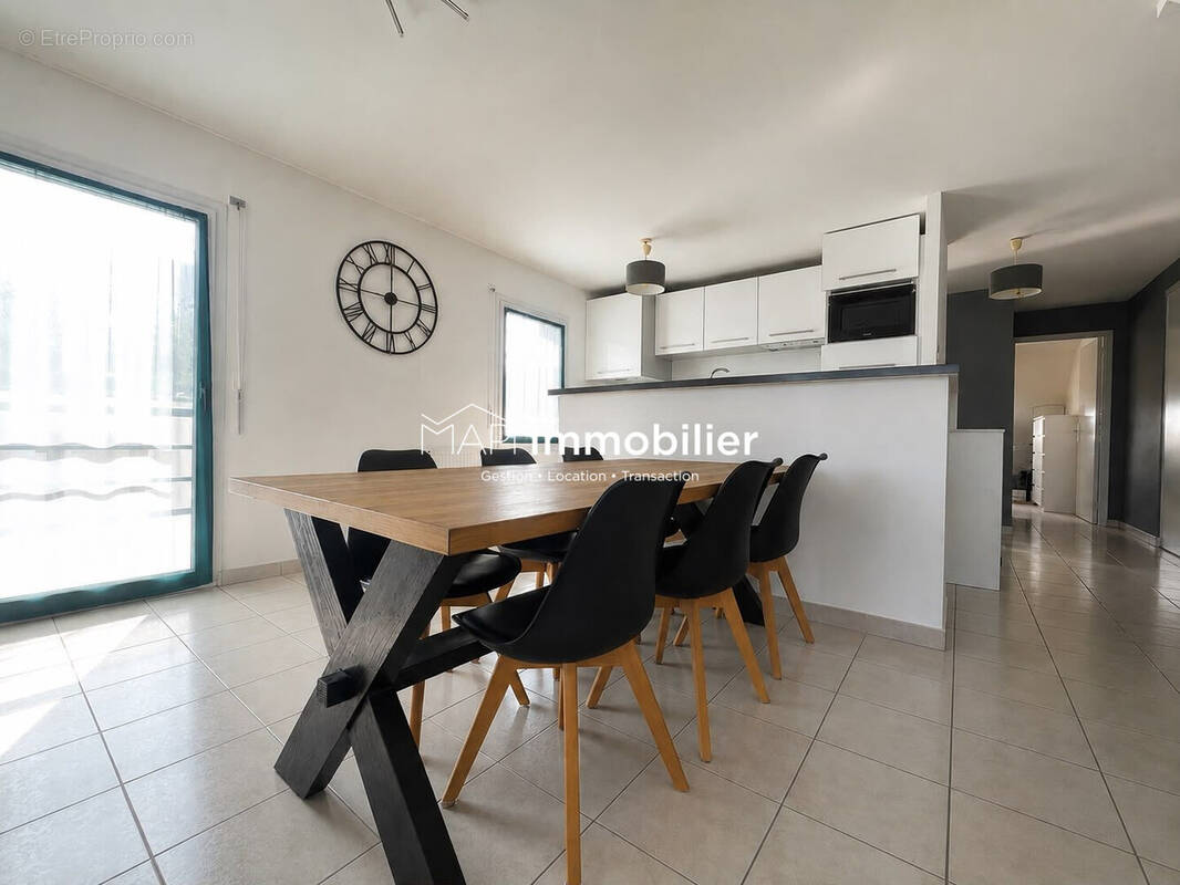 Appartement 72 m² à Hennebont  - photo 1