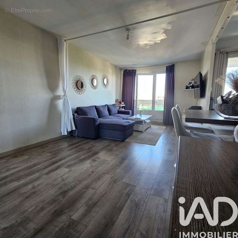Photo 2 - Appartement à EPINAY-SUR-SEINE