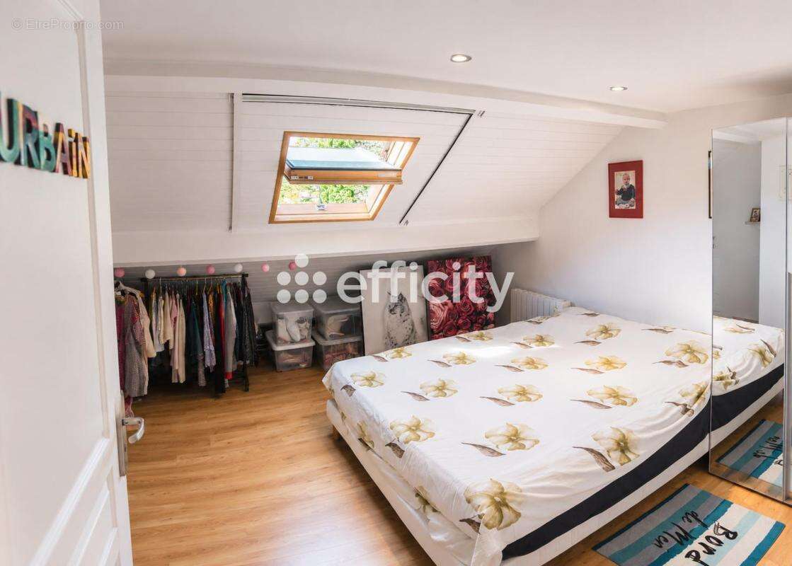 Maison 143 m² à Le Haillan  - photo 11