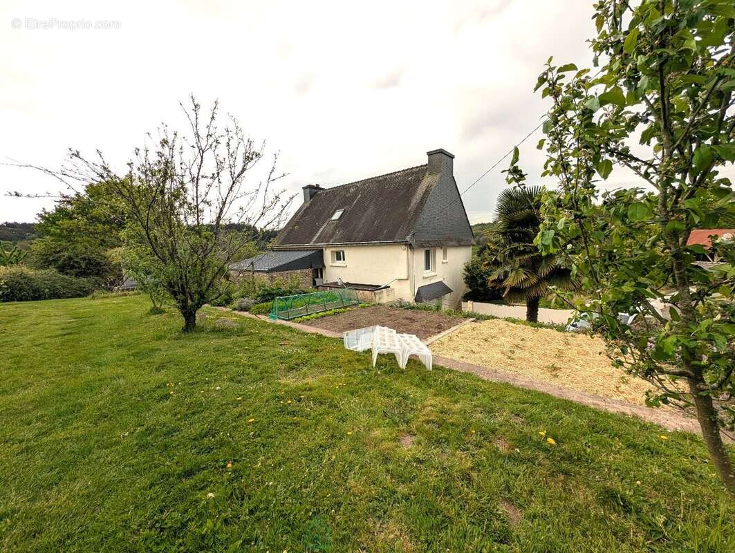 Maison à GUERN