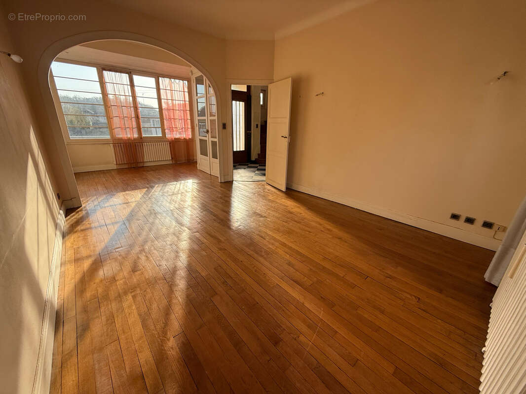 Maison à BELLERIVE-SUR-ALLIER