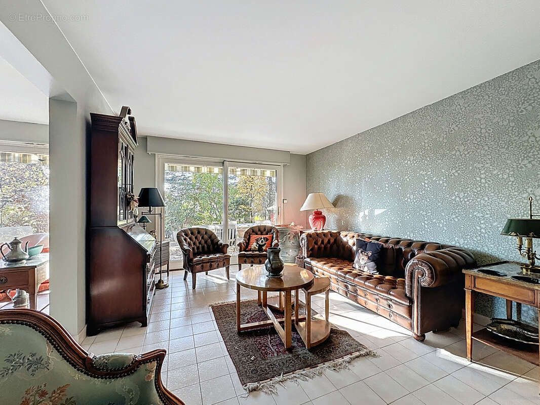 Appartement à CRAPONNE