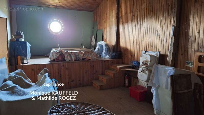 Maison à TOURS-SUR-MEYMONT