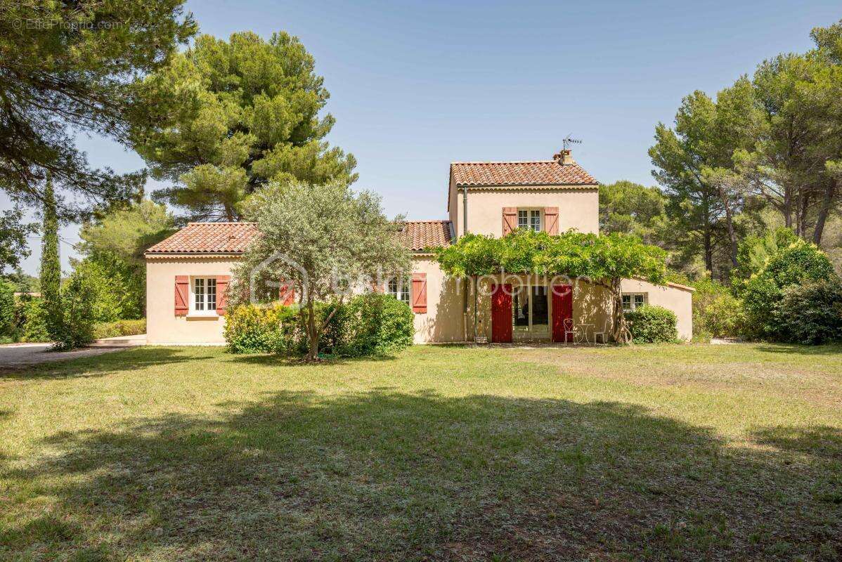 Maison à EGUILLES