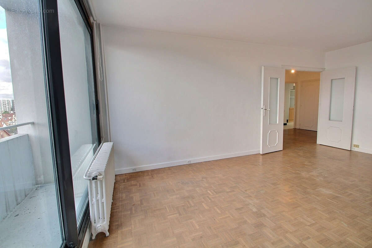 Appartement à NANTERRE