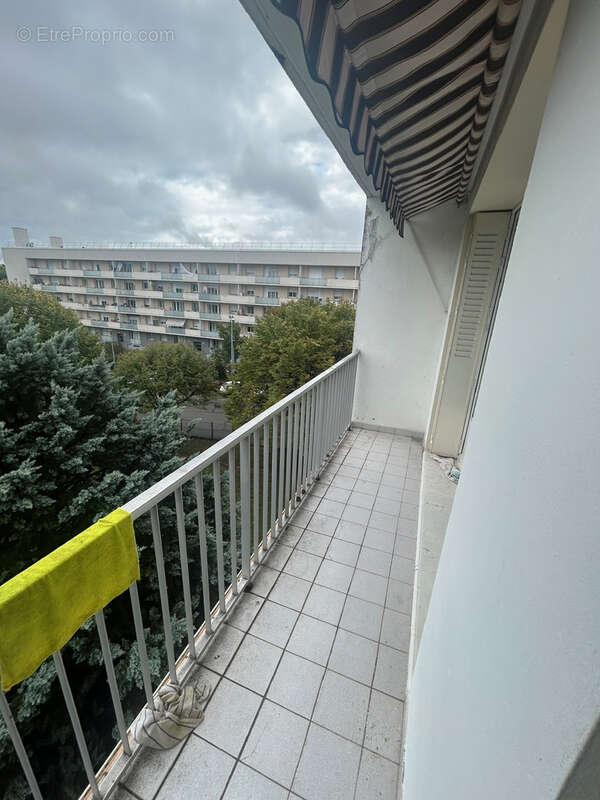 Appartement à BRON