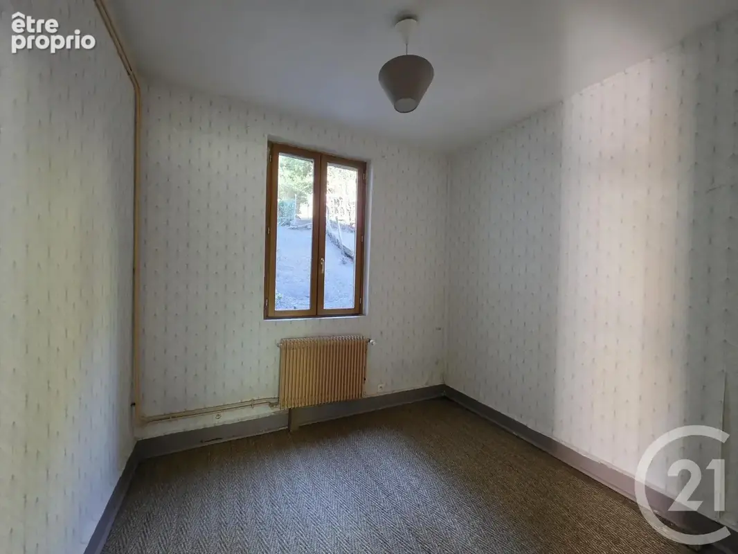 Maison 3 pièces 82 m² à vendre à Vergongheon (43360) - photo 9