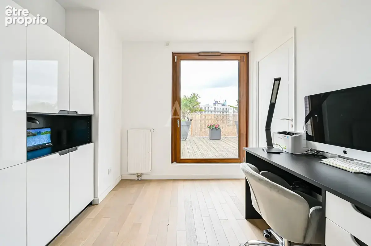 Suresnes limite Puteaux- Appartement 6 pièces 155m² - 80m² Terrasses - 3 Parkings - 1 Cave - photo 11