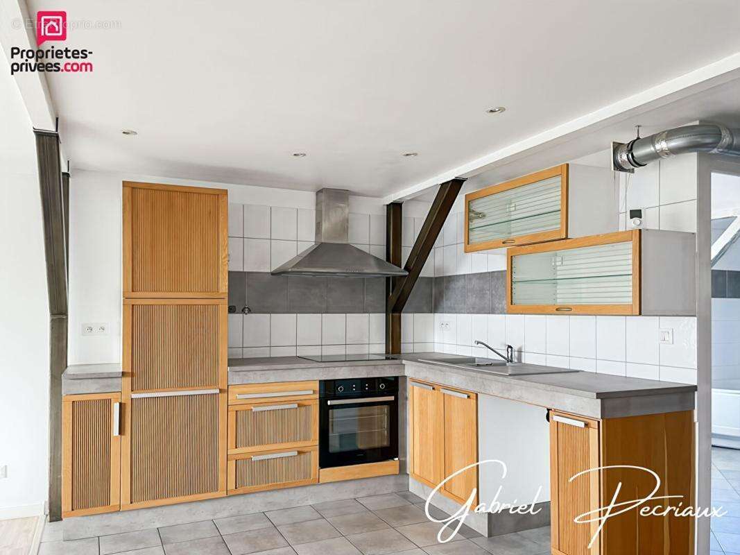 Appartement à SAINTE-SAVINE