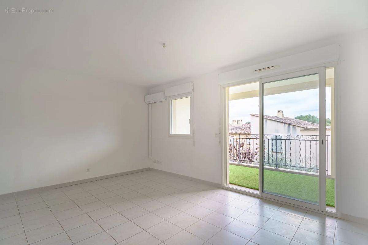 Appartement à MALLEMORT