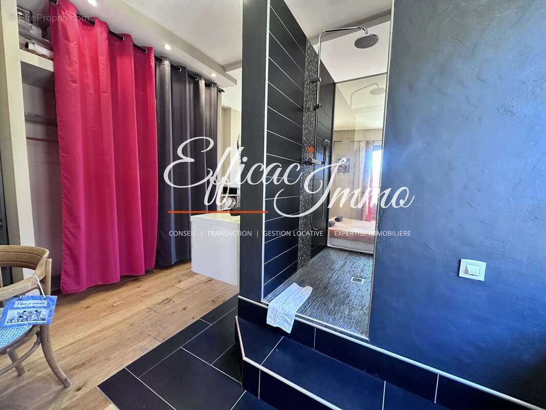 Perpignan centre historique – duplex d'exception de 109,36 m² – double toit-terrasse - photo 6