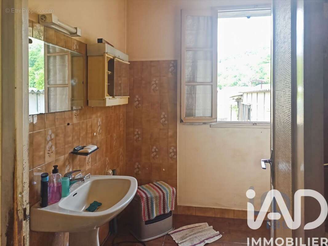 Maison 78 m² à Aubazines  - photo 7