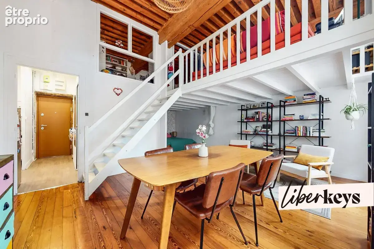 Appartement T3 de caractère - 75 m² - Cœur Croix-Rousse - Belle Hauteur sous plafond - photo 3